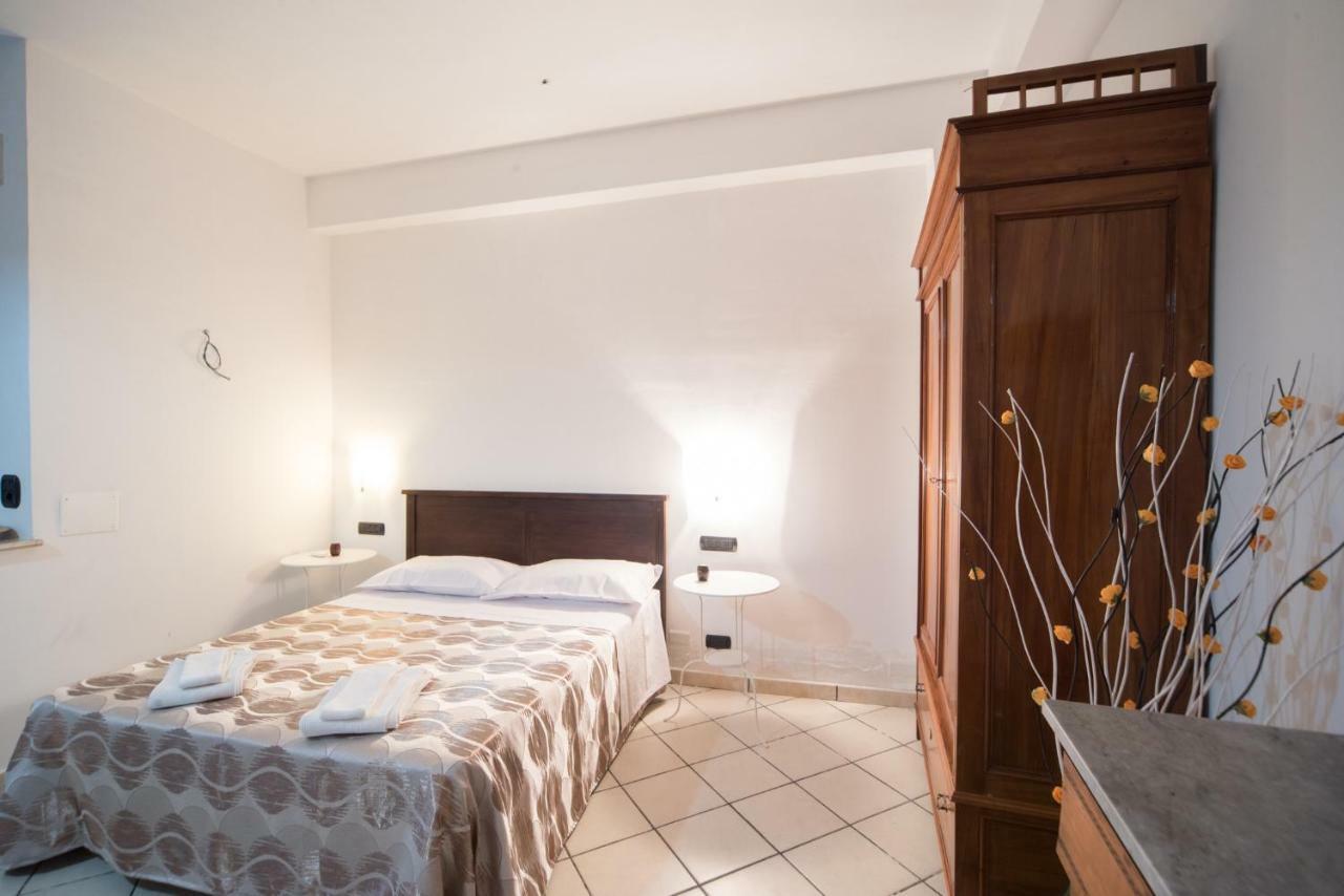 Casa Salice Hotel Sant'Alessio Siculo Exterior photo